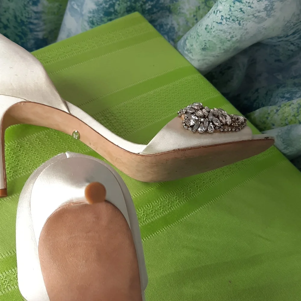 Size 10 fancy crystal rhinestone Badgley Mischka heel wedding shoes vintage - Picture 6 of 9